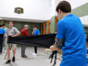 Alumnes d’ESO de Sitges aprenen a fer castells amb una assignatura específica