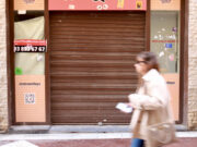 Vilanova blinda els locals comercials dels principals eixos per evitar que es converteixin en habitatges